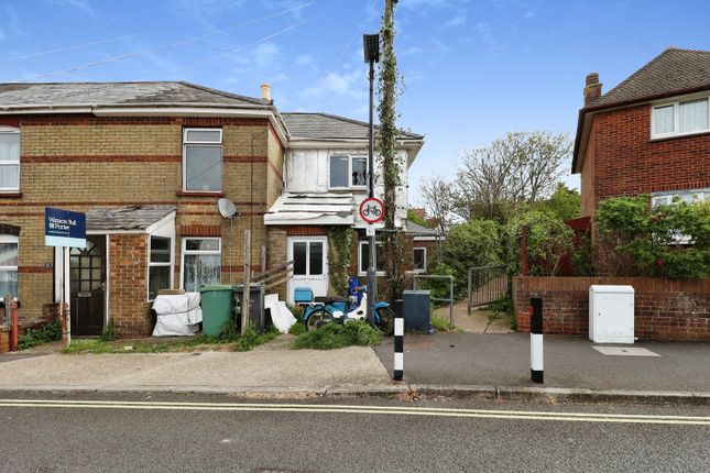 Thumbnail End terrace house for sale in Royal Exchange, Newport, Isle Of Wight