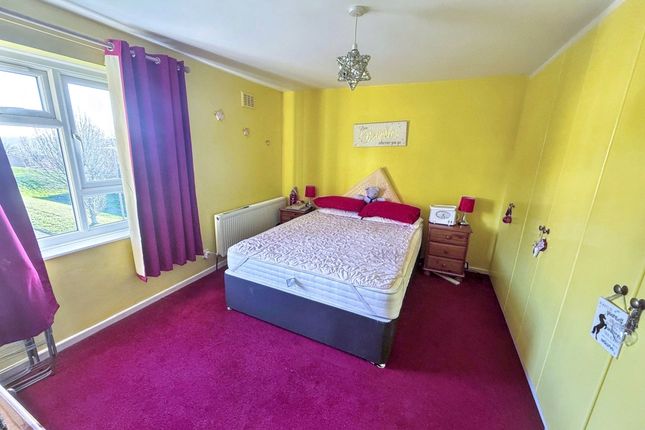 188 The Pastures, High Wycombe photo 5