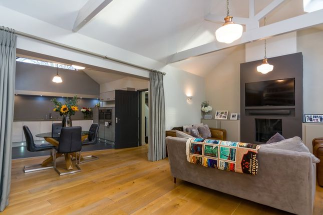 9 Langworthgate, Lincoln photo 4