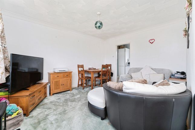 31, Addison Close, Thetford photo 4