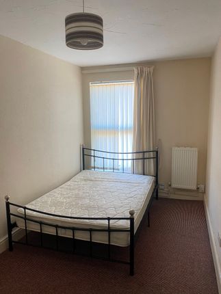 Room to rent in Fulwood Road, Aigburth, Liverpool