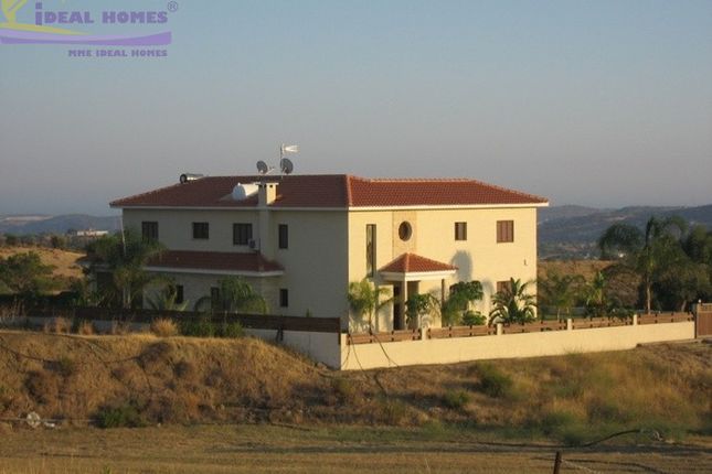 Town house for sale in Parekklisia, Limassol, Cyprus