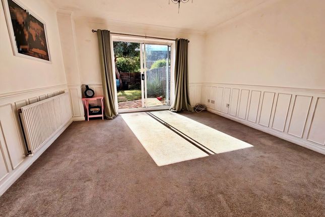 32, Pochard Way, BRAINTREE photo 2