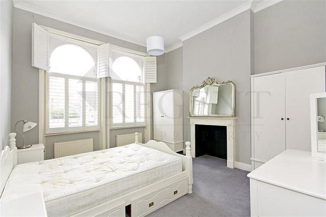 Flat to rent in Brondesbury Villas, Kilburn