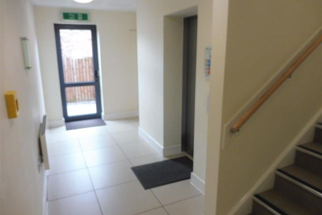 Flat 2 Harborne Central, 250, High Street, Harborne photo 5
