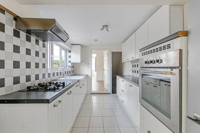16, Margetts Road, Bedford photo 4
