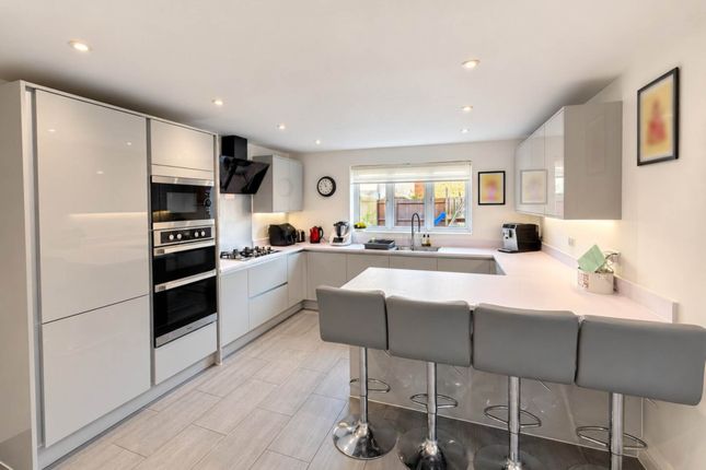 Careys Way, Weston-super-Mare photo 3