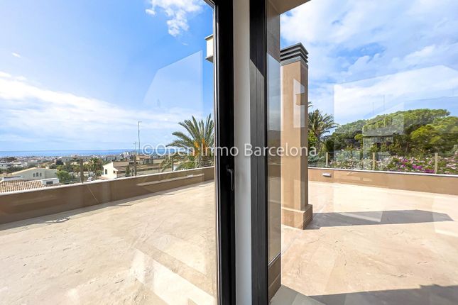 Villa for sale in Street Name Upon Request, Sitges, Es