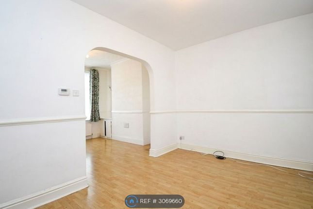 Eccles, Manchester photo 3