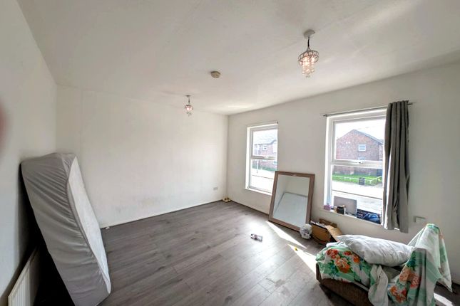 135A, High Street, Easington Lane photo 5