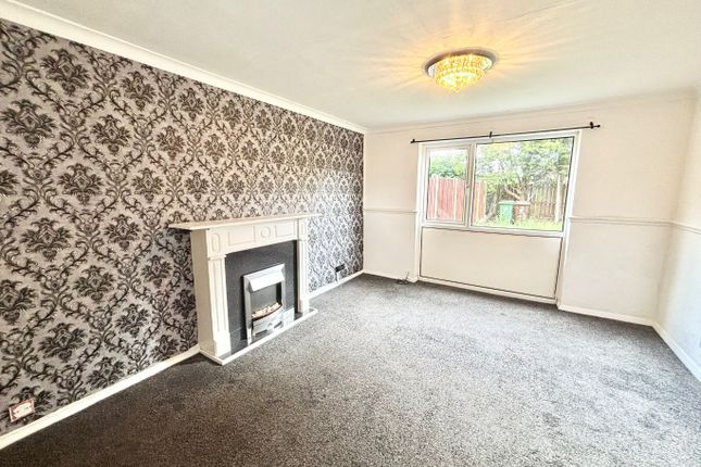 27, Ramsden Close, Wigan photo 3