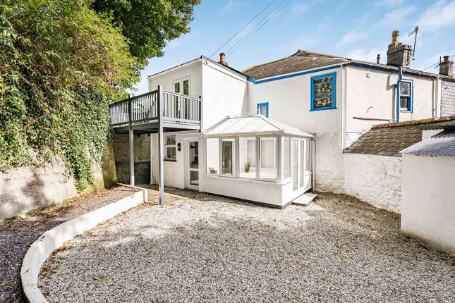 2-bed house on 14 Richmond Terrace, Truro, £250,000