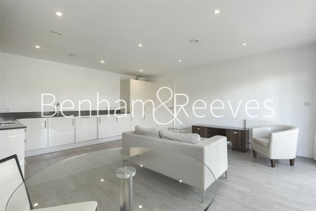 Spa Road, London photo 3