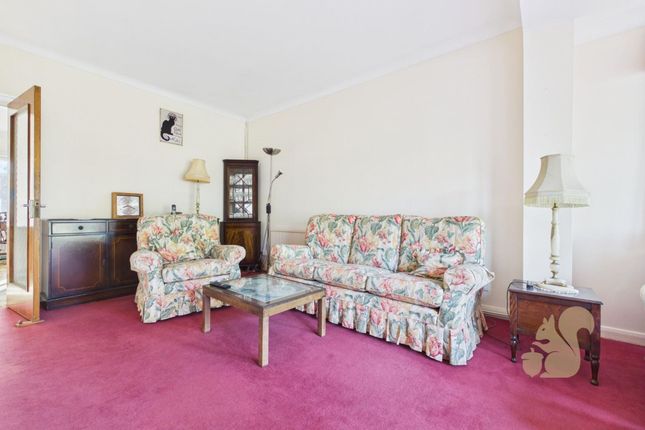 26 Seaview Avenue, Colchester photo 4