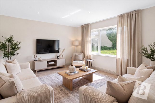 14, Winfields, Basildon photo 4