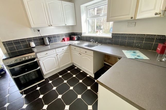 180, Birchgrove Road, Swansea photo 4