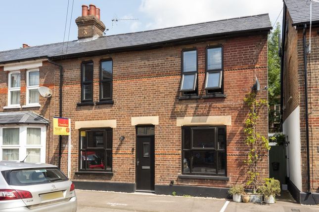 Thumbnail Terraced house to rent in Higham Road, Chesham
