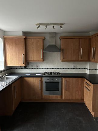 27, Tapestry Gardens, Birkenhead photo 3