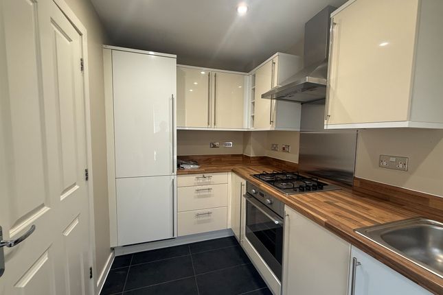 60, Little Highwood Way, Brentwood photo 2