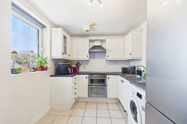 Flat Flat 2, 1, Hallam Fields Road, Leicester photo 3