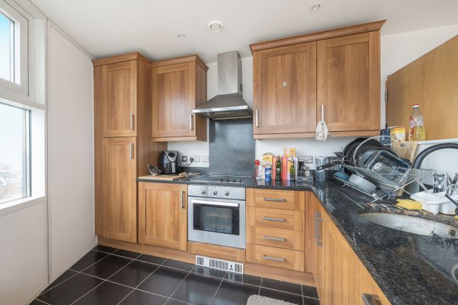 Flat 59, 1, Angel Lane, London photo 3