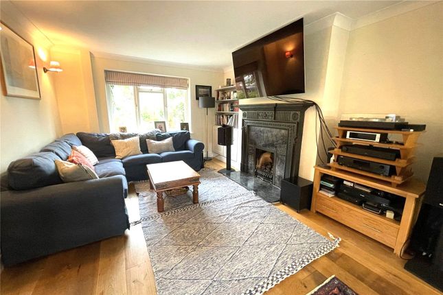 68, South Lane, Ash photo 4
