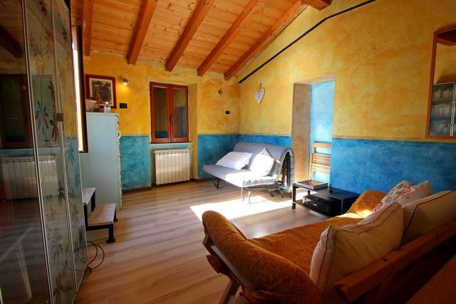 Semi-detached house for sale in Altagnana, Carrara, Massa And Carrara, Tuscany, Italy