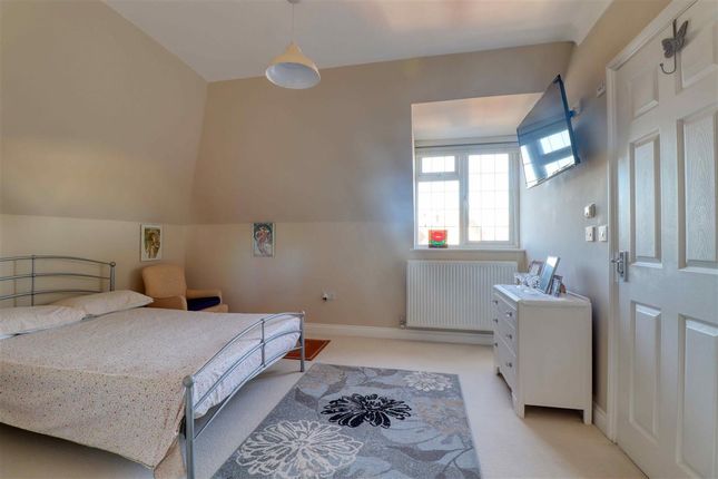Flat for sale in Wash Lane, Clacton-On-Sea