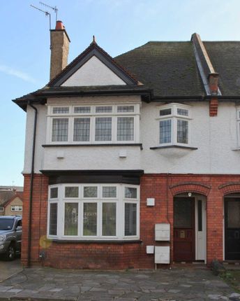 Thumbnail Flat for sale in Albert Road South, Watford