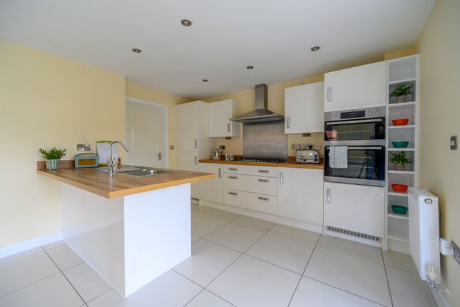 5 De Lacy Court, Towles Pastures, Derby photo 2