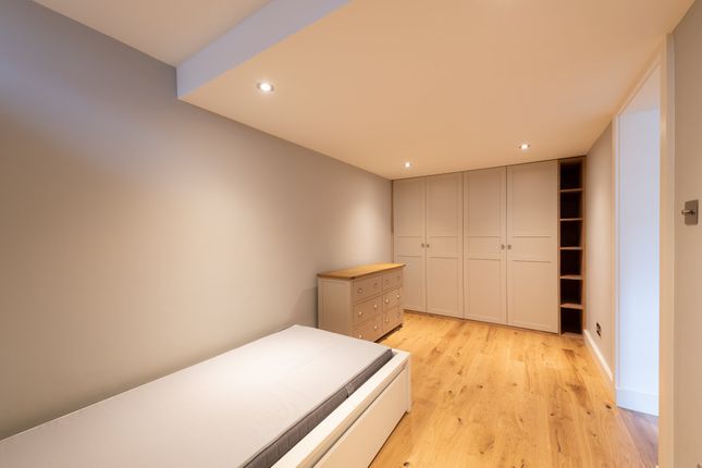 Detached house to rent in St. James' Terrace Mews, London
