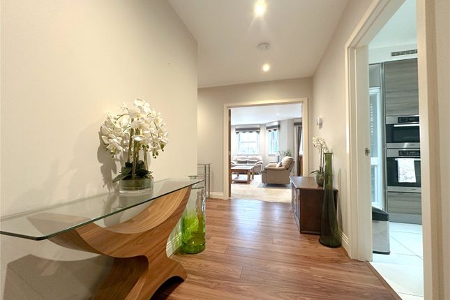 Flat 8, Herons Court,, Shenley Hill, Hertfordshire photo 4