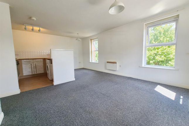 29, Ivatt Drive, Crewe photo 4