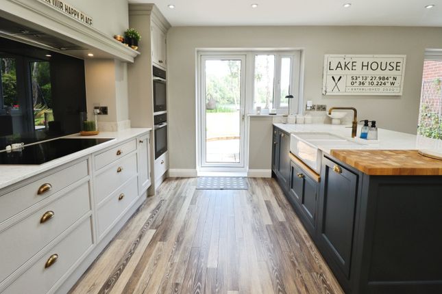 33, Malham Drive, Lincoln photo 4