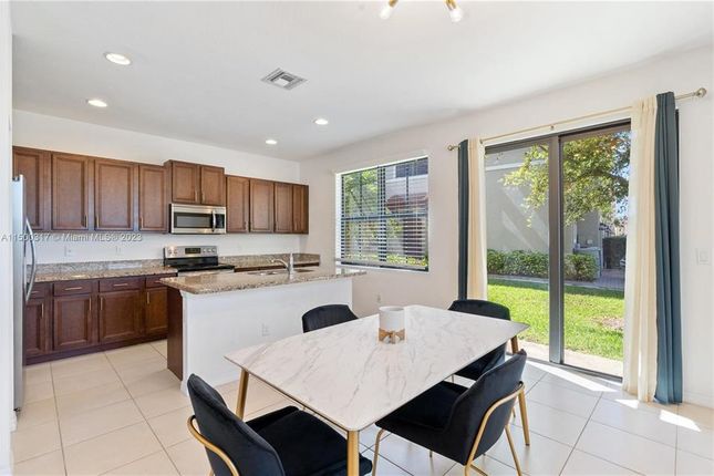Town house for sale in 3351 Nw 10th Ave # 3351, Pompano Beach, Florida, 33064, United States Of America