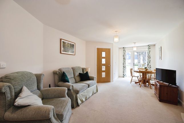 3 Limewood,, St. Marys Road, Hampshire photo 3