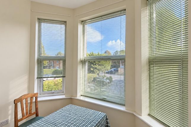 11 St. Marys Road, Southampton photo 3