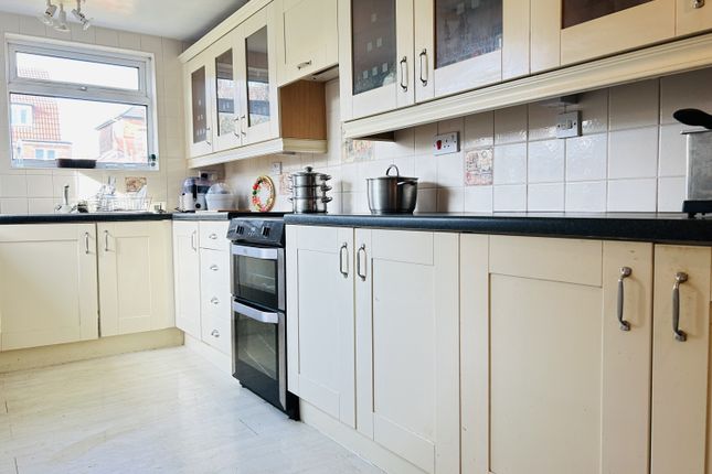 4, Passfield Square, Durham photo 5