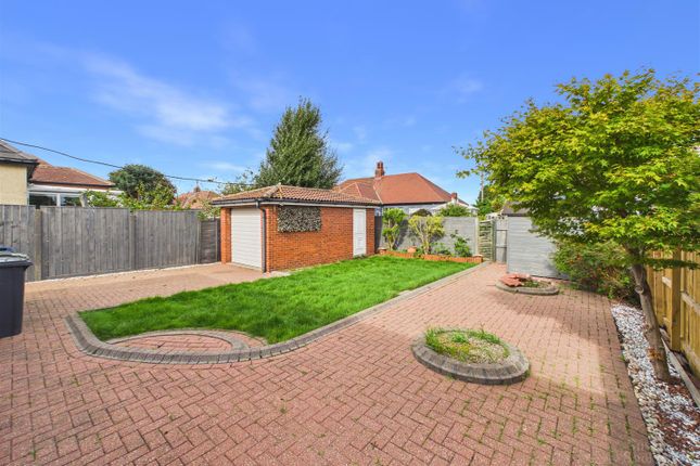 13, Northfield Gardens, South Shields photo 2