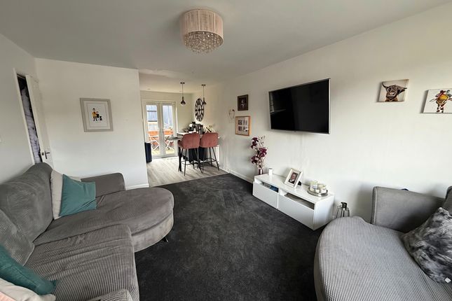 48, Bilbie Close, Cullompton photo 4