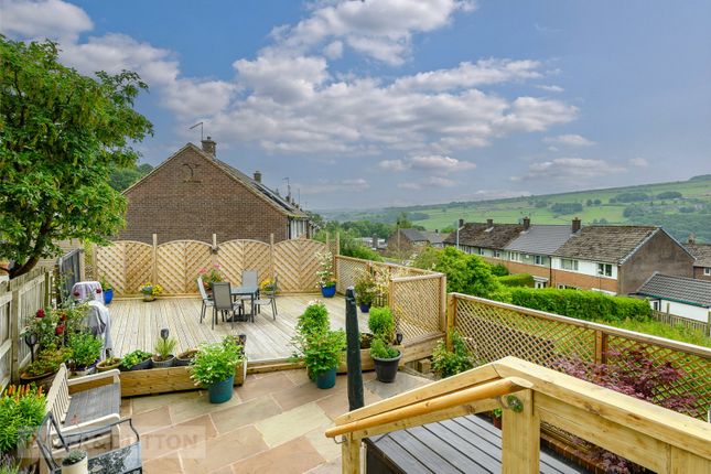 24, Spring Lane, West Yorkshire photo 4