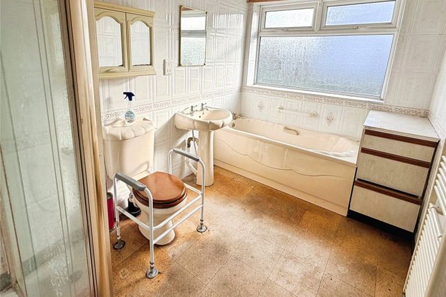 1, Coleridge Road, Doncaster photo 3