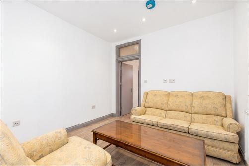 Flat 3, 11 Wordsworth Parade, Green Lanes photo 2