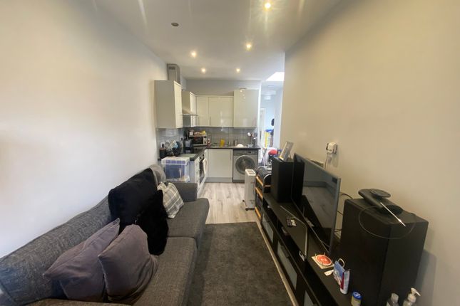 Thumbnail Flat to rent in North Hyde Lane, Heston, Hounslow