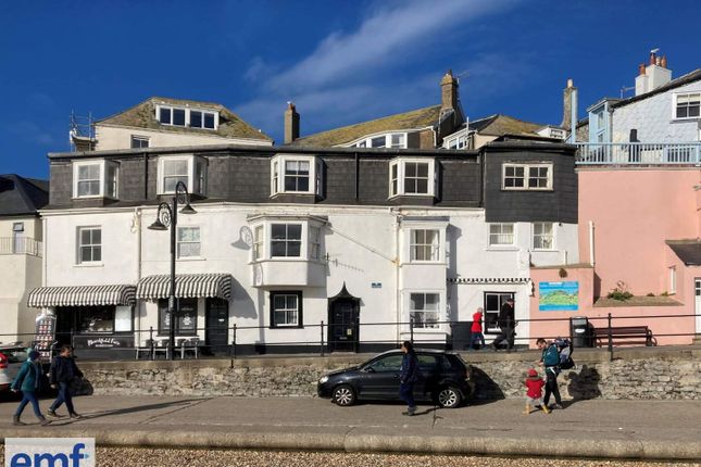 Retail premises to let in Marine Parade, Lyme Regis