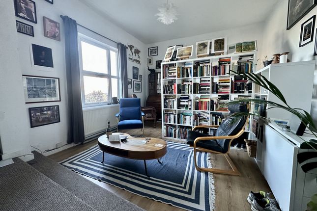 Flat 3, 473, City Link Court, New Cross photo 4