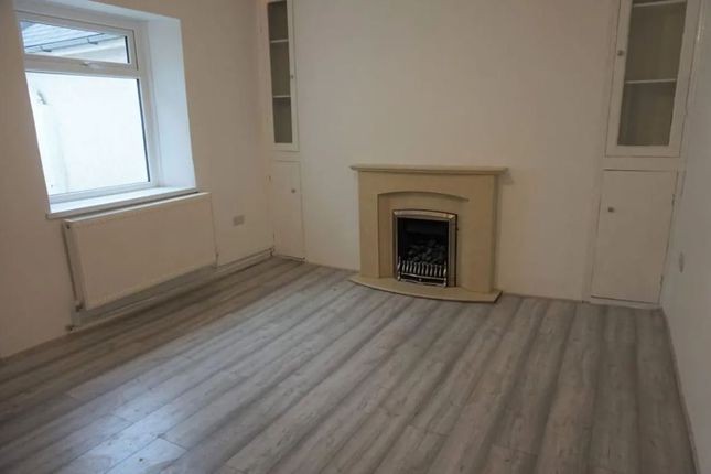 9, Railway Terrace, Blaina photo 4