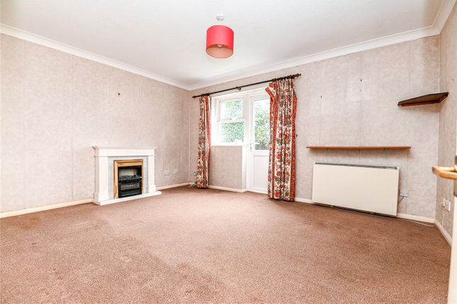 29, Floriston Gardens, New Milton photo 3