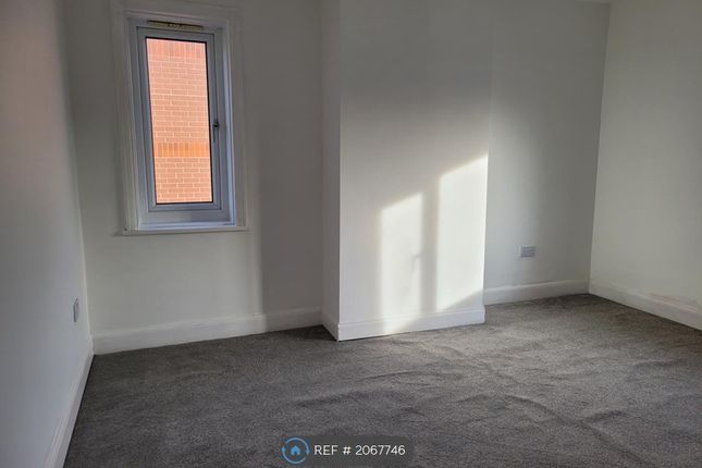 Semi-detached house to rent in Leeds Road, Rothwell, Leeds