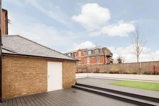 Sassoon Dr 4B  (6).Jpg